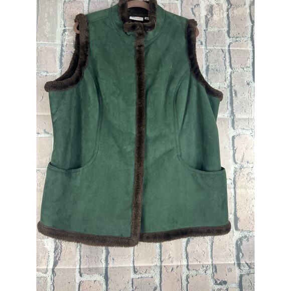 Style & Co Hunter Green suede look fur lined vest with hidden Snap buttons/ Size - Picture 7 of 12